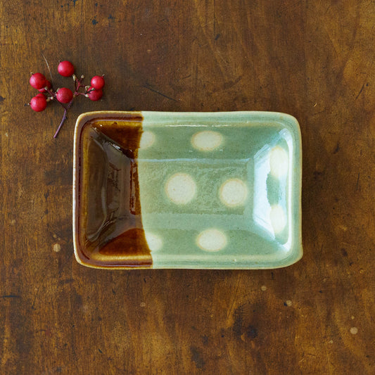 Small square plate dot pattern, green | Wakaba Enokida, Enokida Kiln