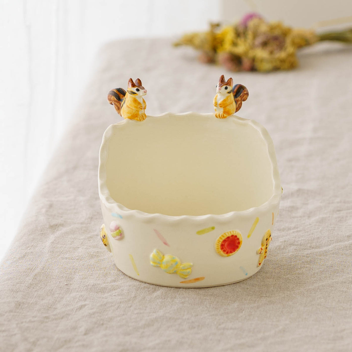 Cliff Bowl Squirrel Sweets S | Sugar Poppo