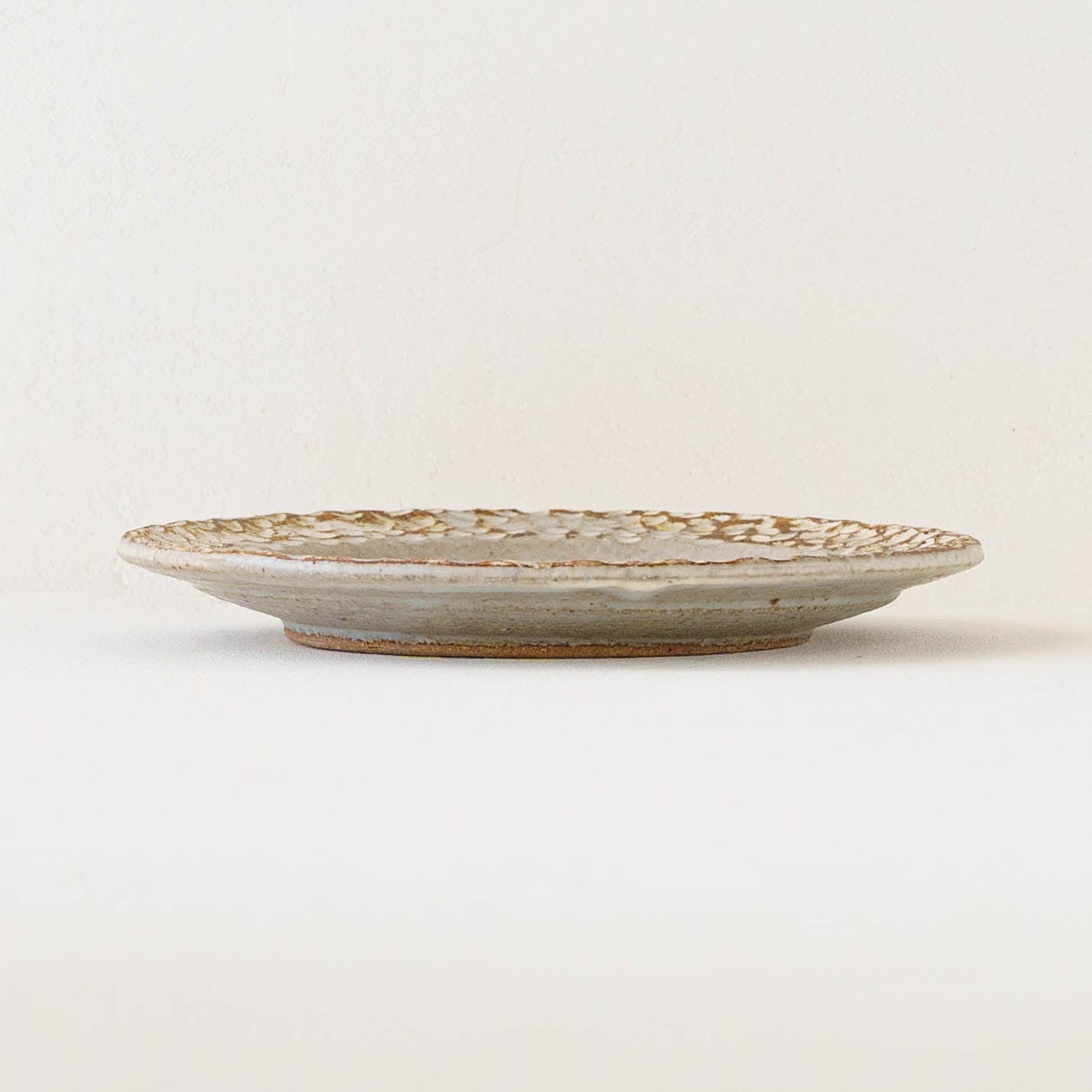 陶芸作家 豊田麗 アルボレス パン皿 朝|作家もののうつわ通販 四季折 陶芸作家 豊田麗 アルボレス パン皿 朝|作家もののうつわ通販 四季折