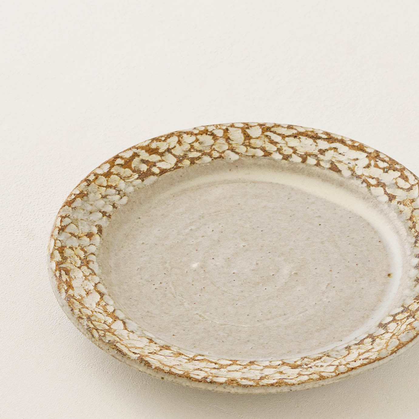 Arboles plate morning | Toyoda Rei