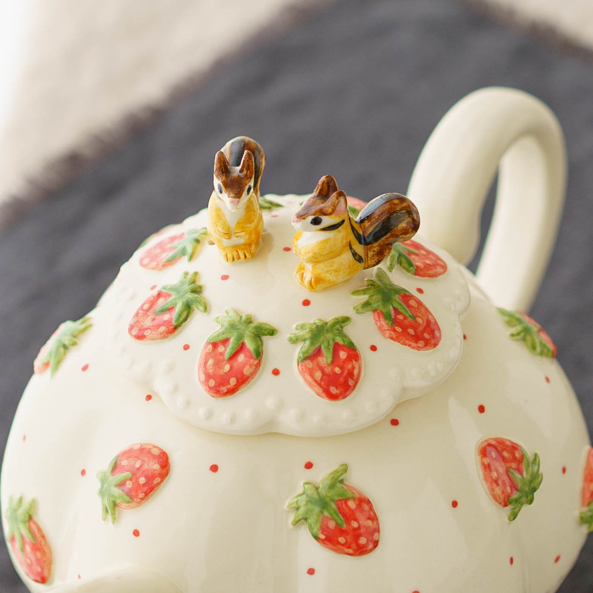 Tea Pot W Squirrel Little Strawberry | Sugar Poppo