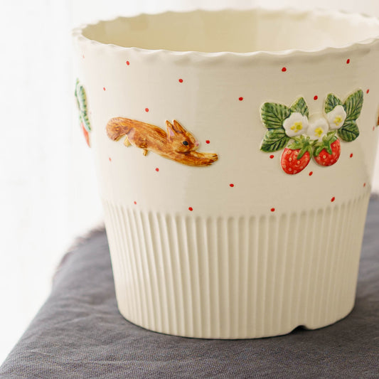 跳ねリスしのぎ植木鉢（いちご）｜Sugar Poppo