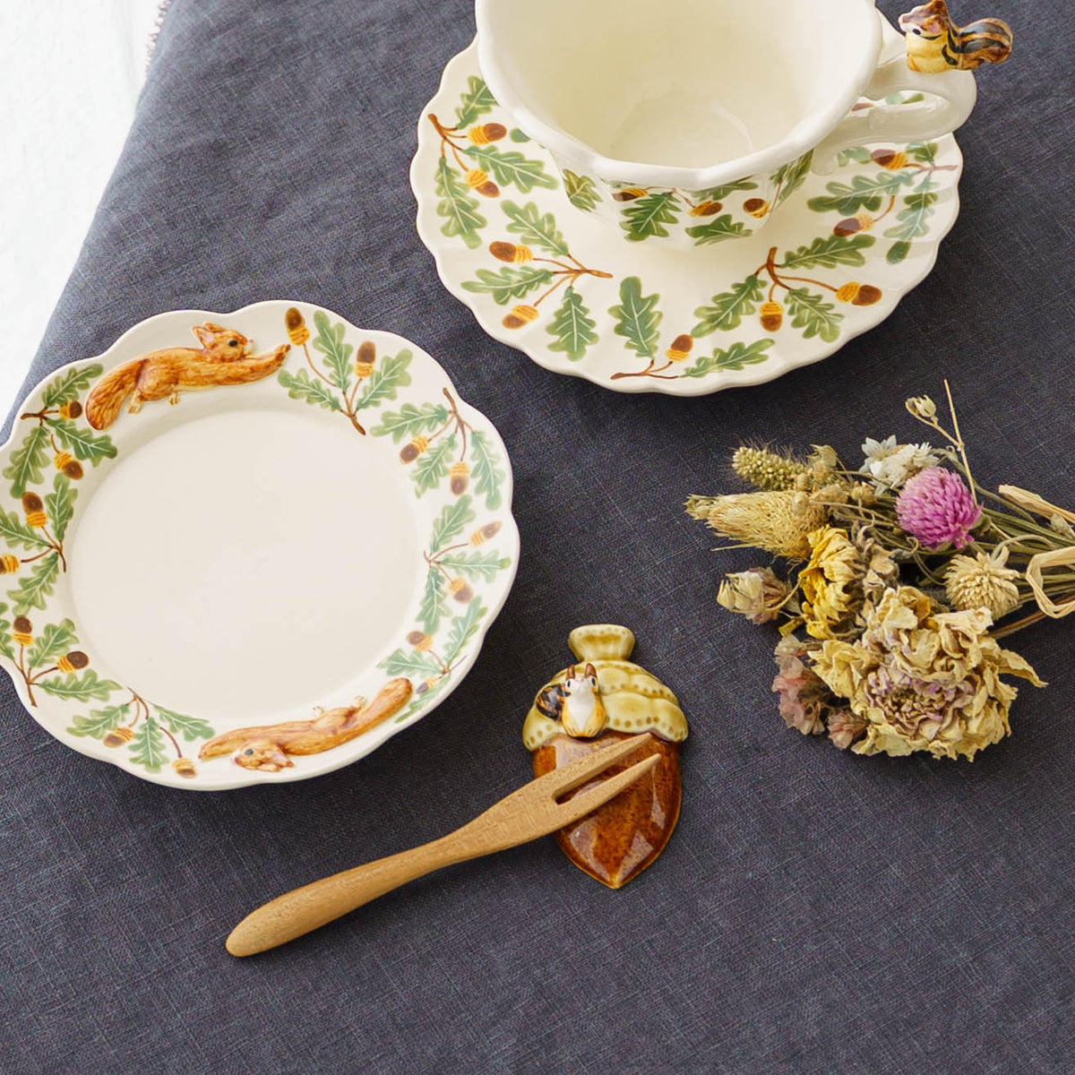Chopstick Rest Squirrel & Acorn | Sugar Poppo