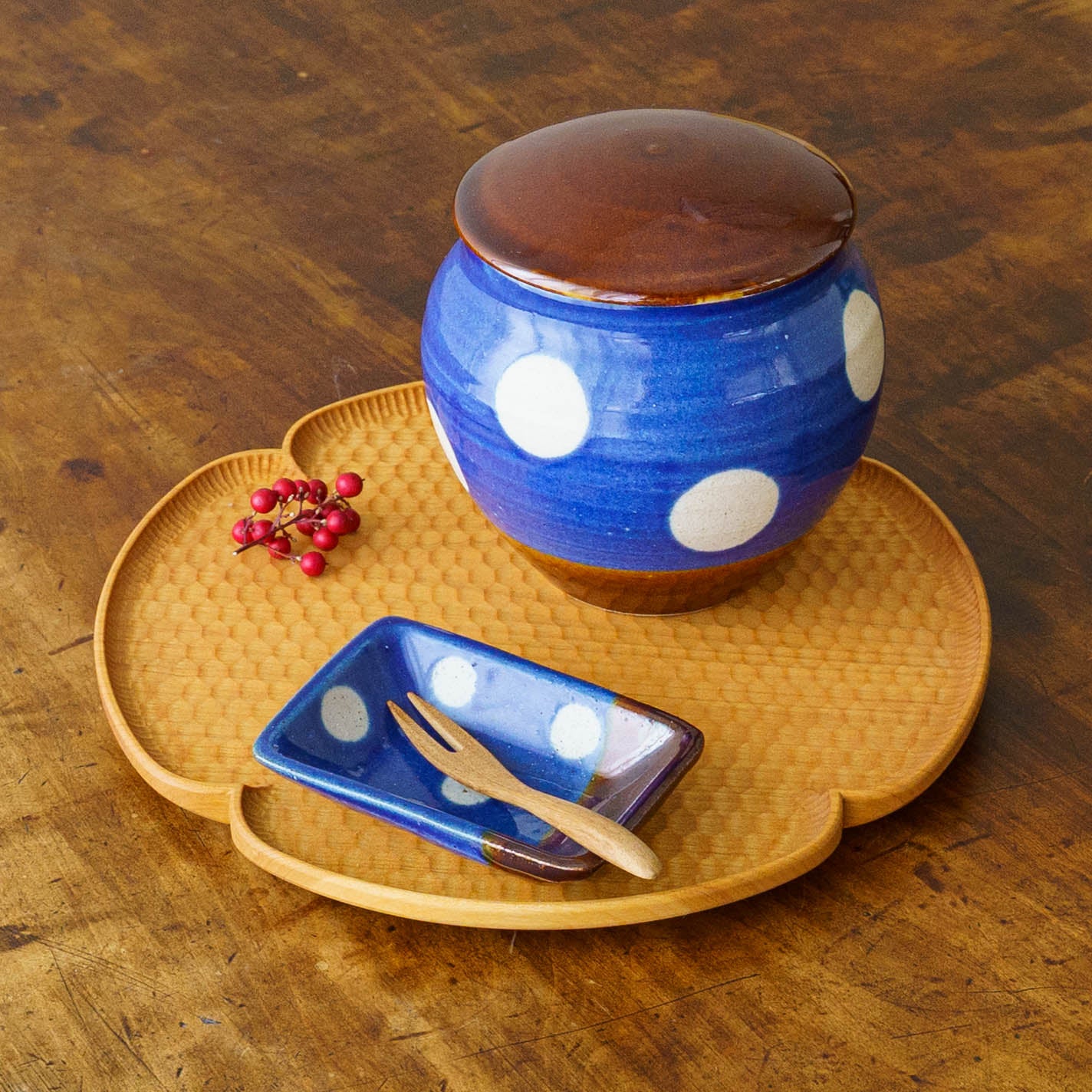 Small Square plate  dot pattern, blue | Wakaba Enokida, Enokida Kiln