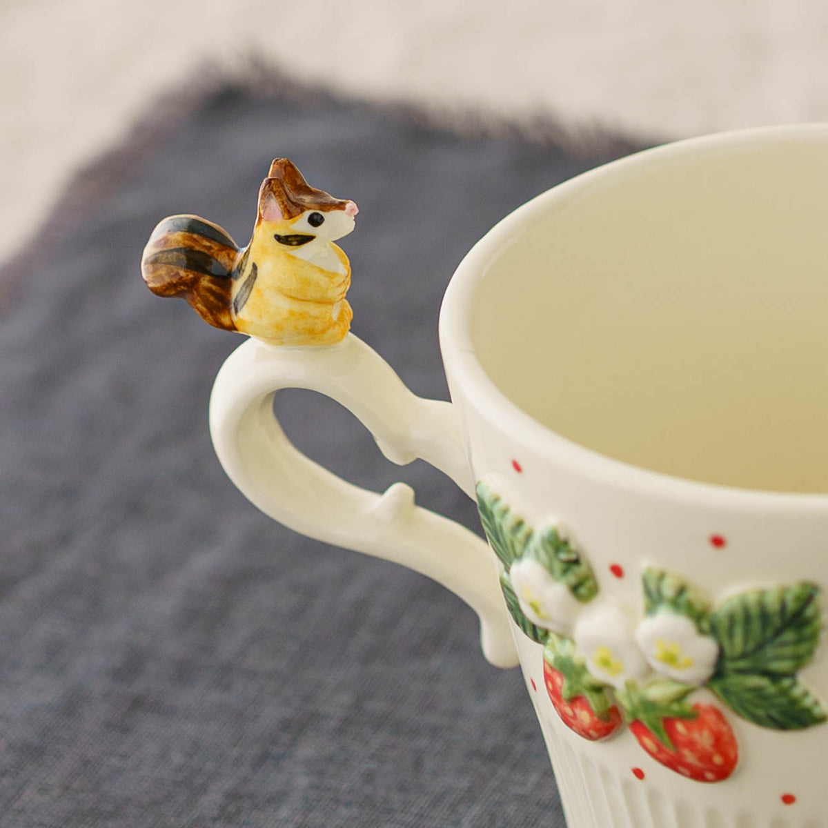 Mug Squirrel Strawberry | Sugar Poppo