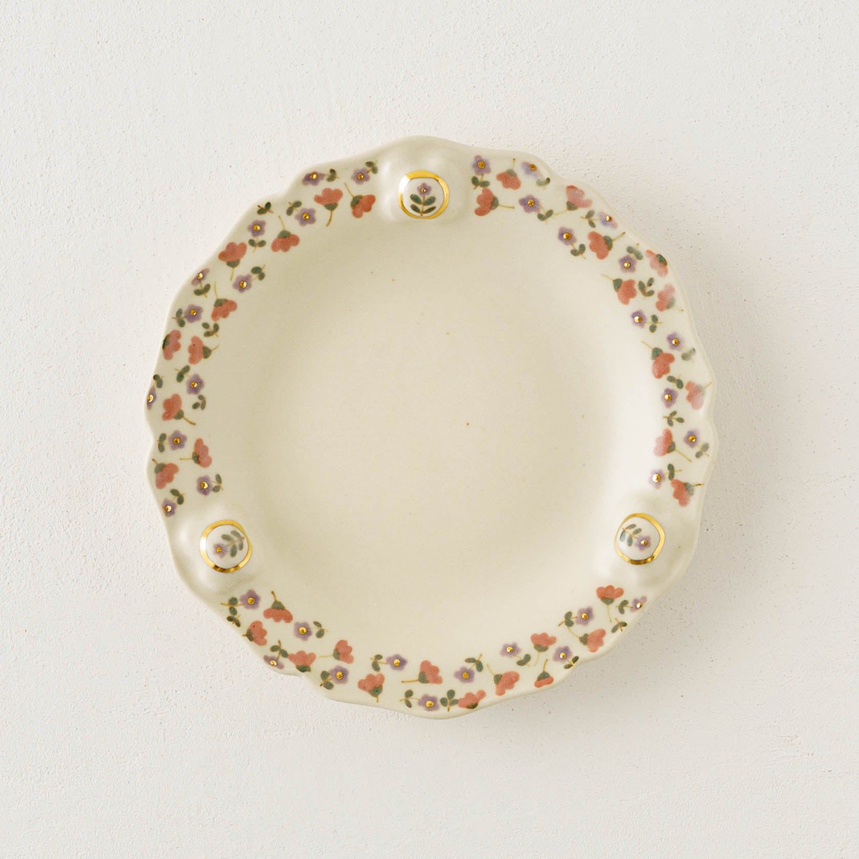 陶芸作家 荒井彩乃 金彩レリーフ中皿 ピンク x パープル｜作家