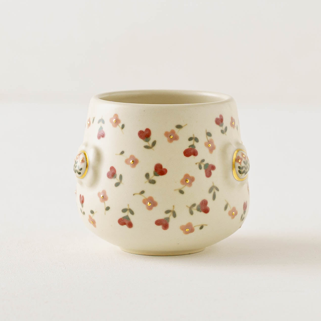 金彩レリーフカップ　ピンク x 赤｜荒井彩乃