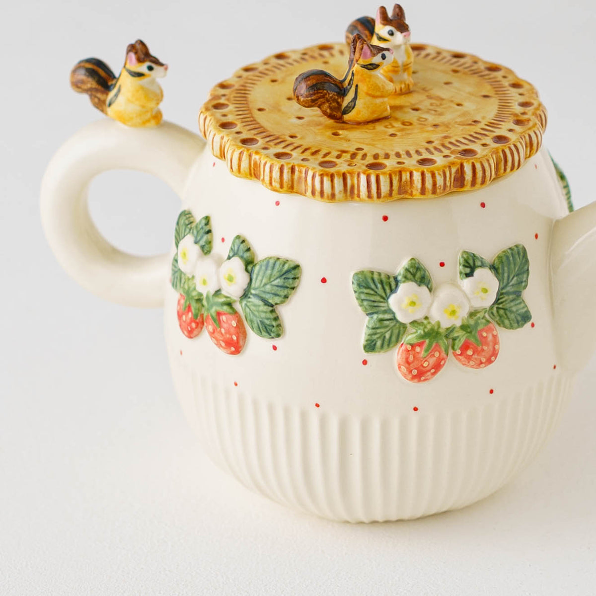 Teapot W Squirrel Strawberry | Sugar Poppo