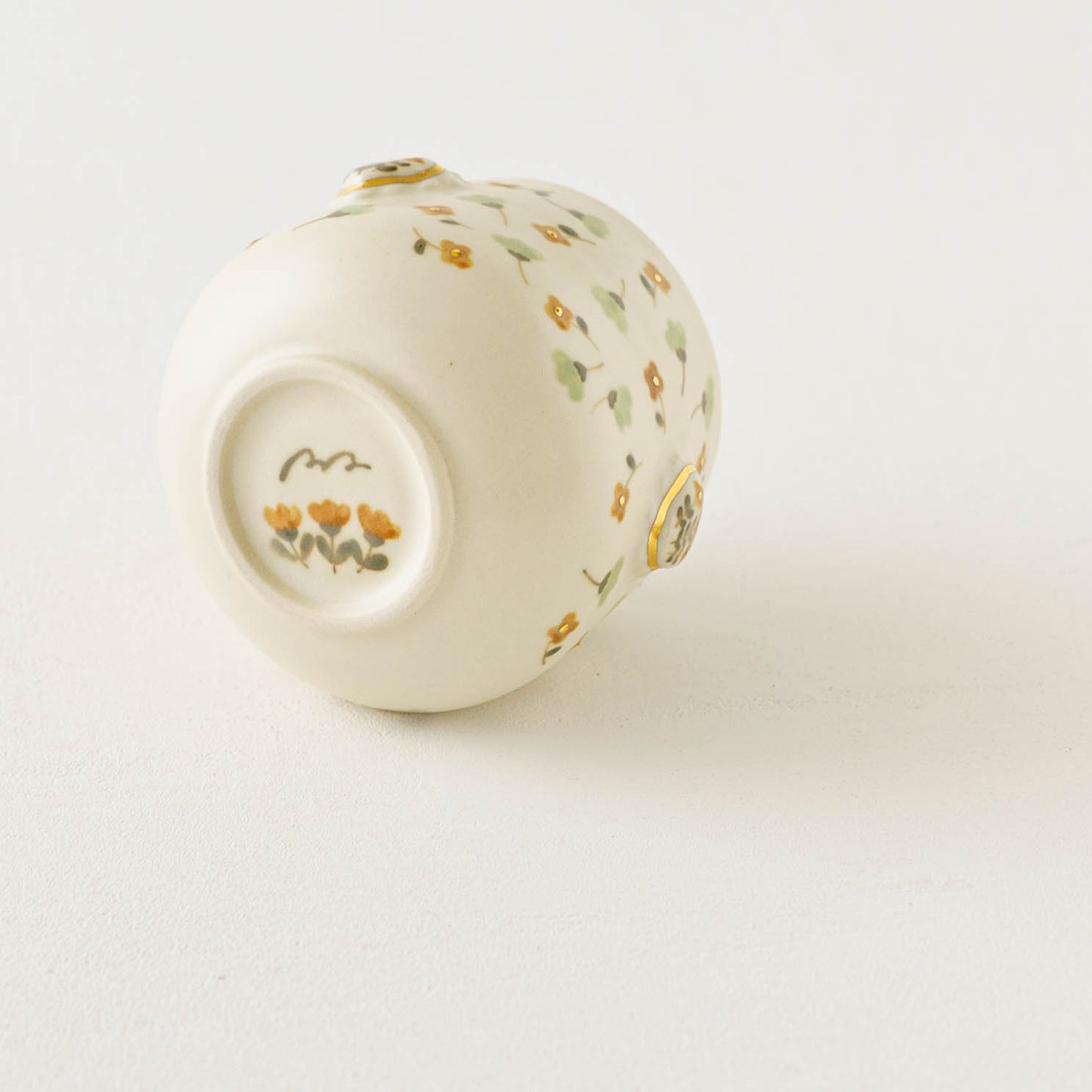 金彩レリーフカップ　オレンジ x 薄緑｜荒井彩乃