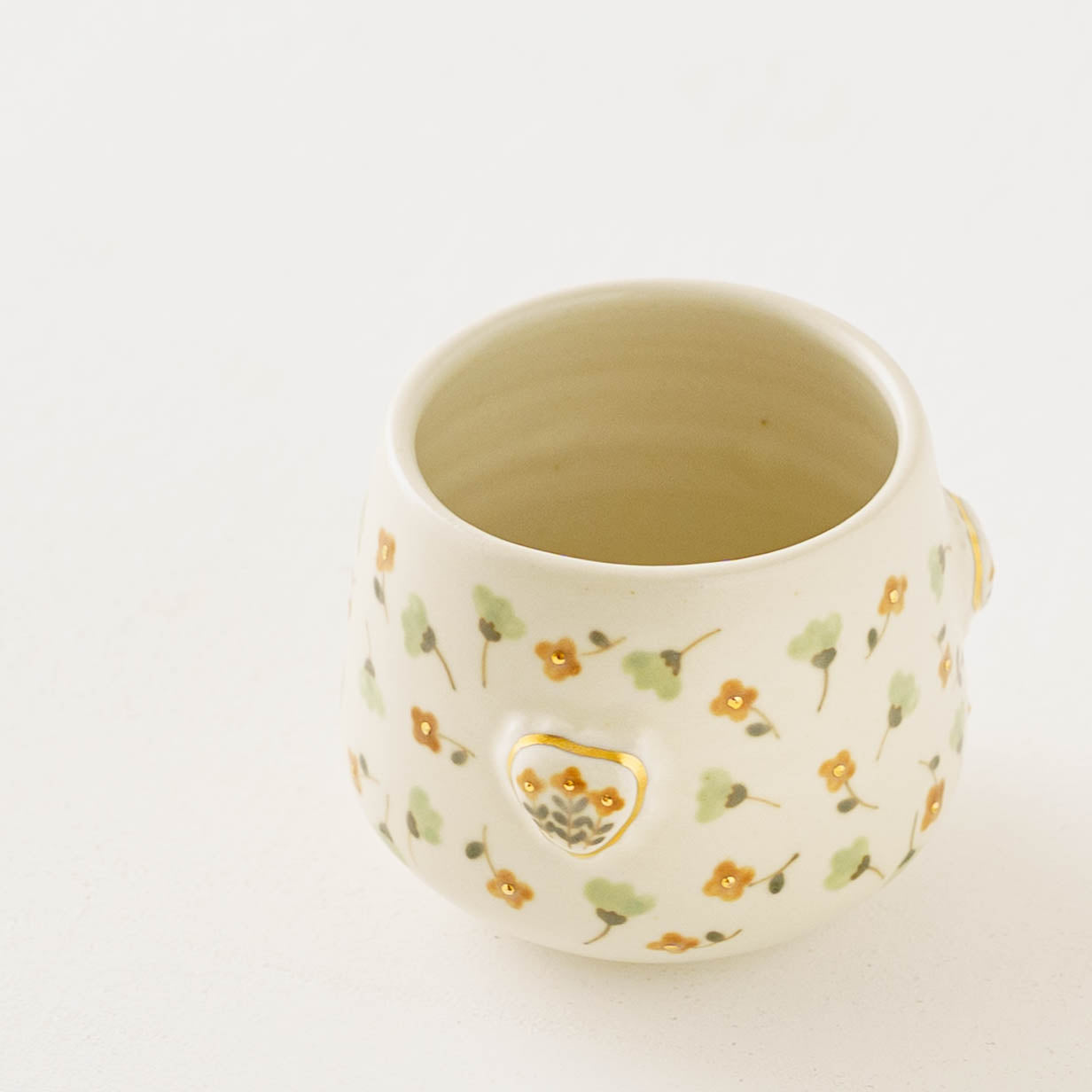 金彩レリーフカップ　オレンジ x 薄緑｜荒井彩乃