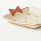 Gift plate beige x red dots | Atelier monora