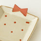 Gift plate beige x red dots | Atelier monora