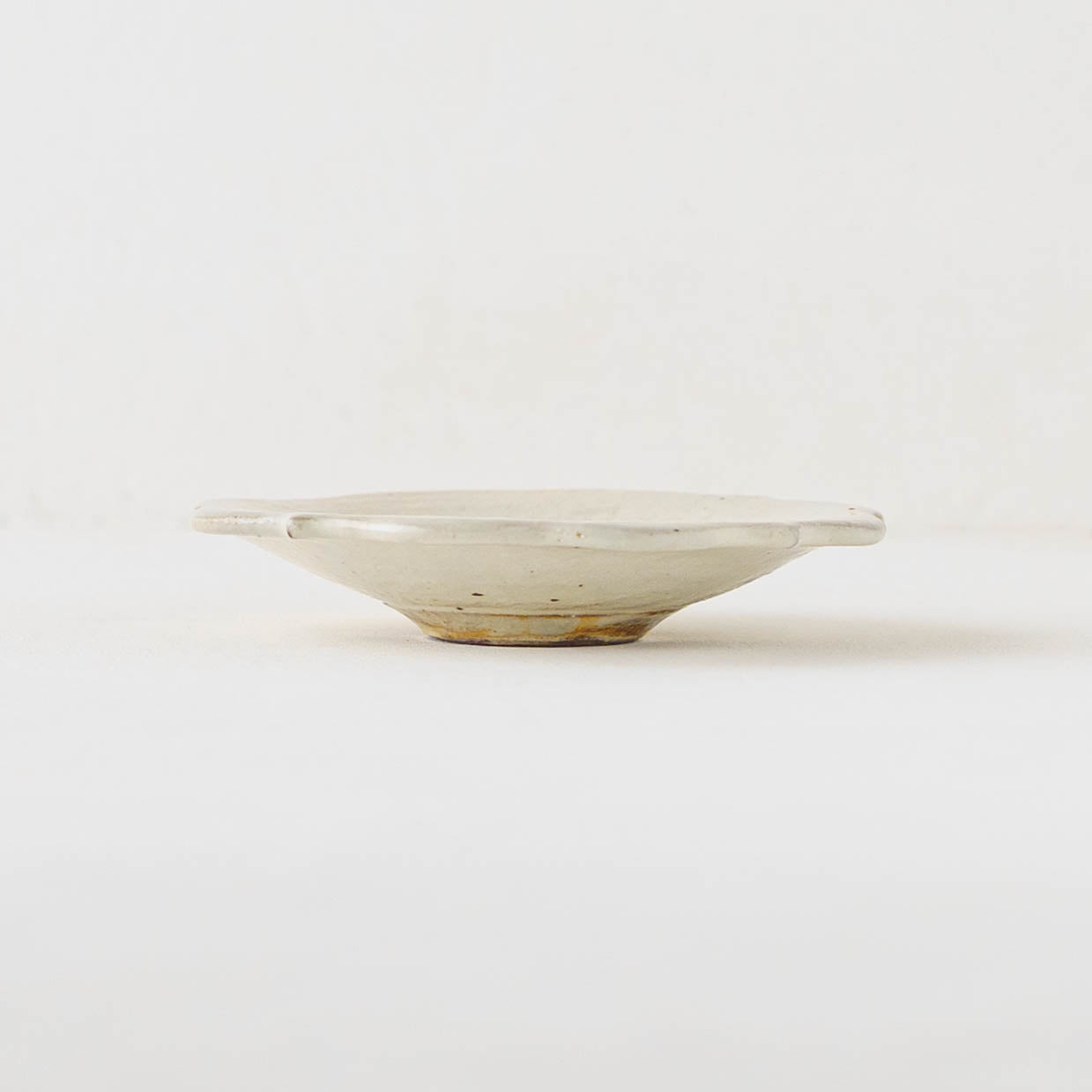 鉄散　茶托（彫刻）｜古谷製陶所