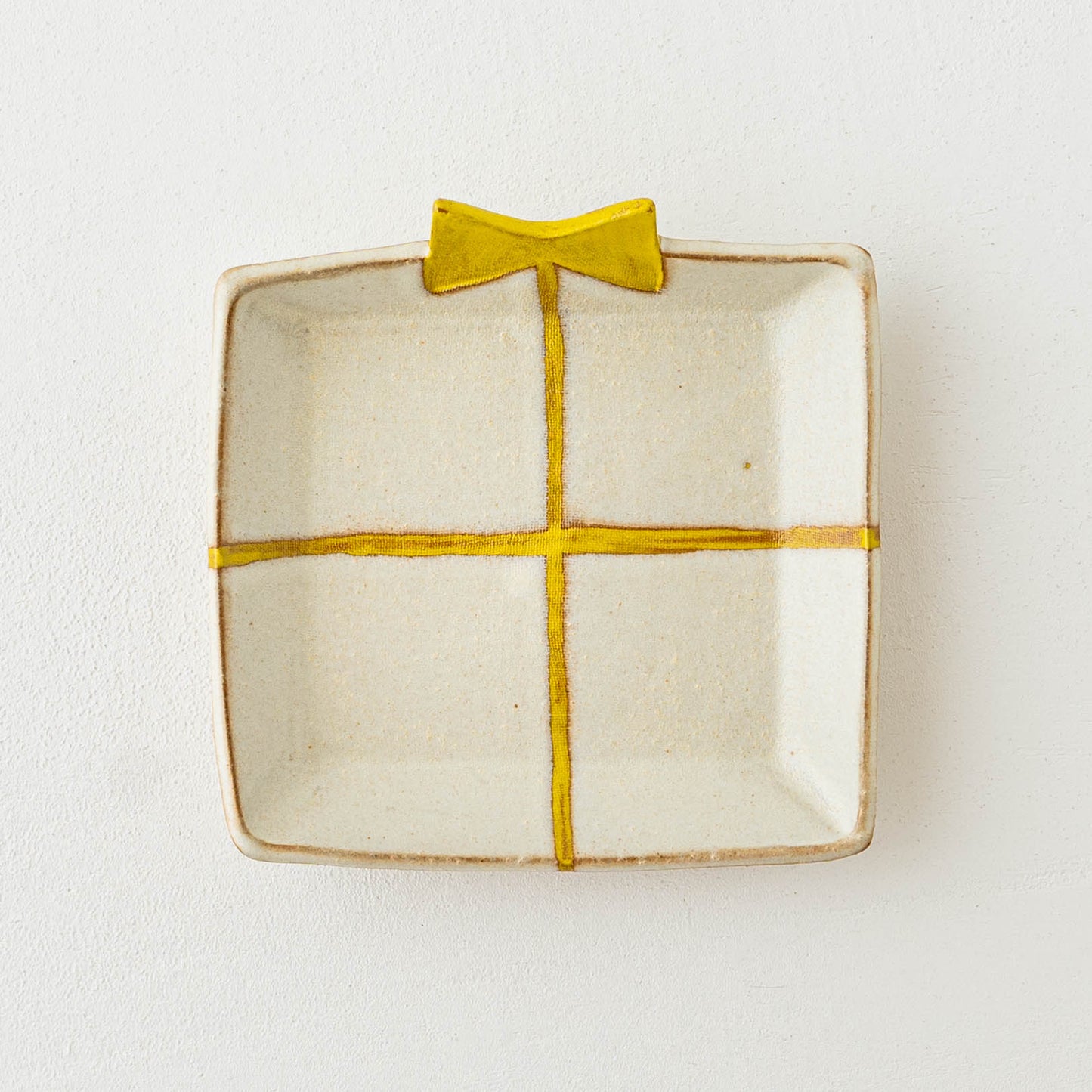 Gift plate beige x yellow cloth | Atelier monora