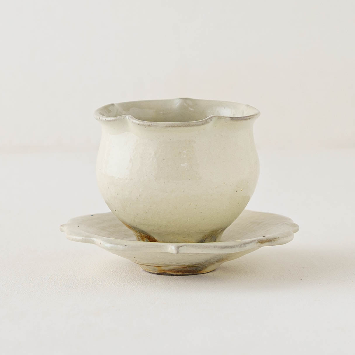 鉄散　茶托（彫刻）｜古谷製陶所
