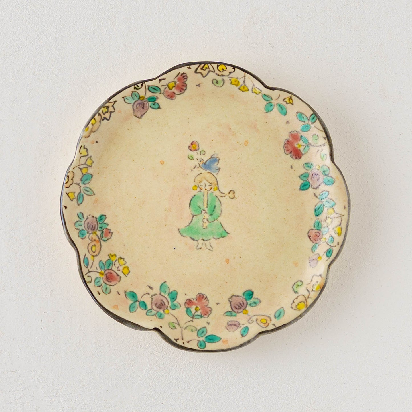 Whistle-blowing Girl Plate | Hahamiya