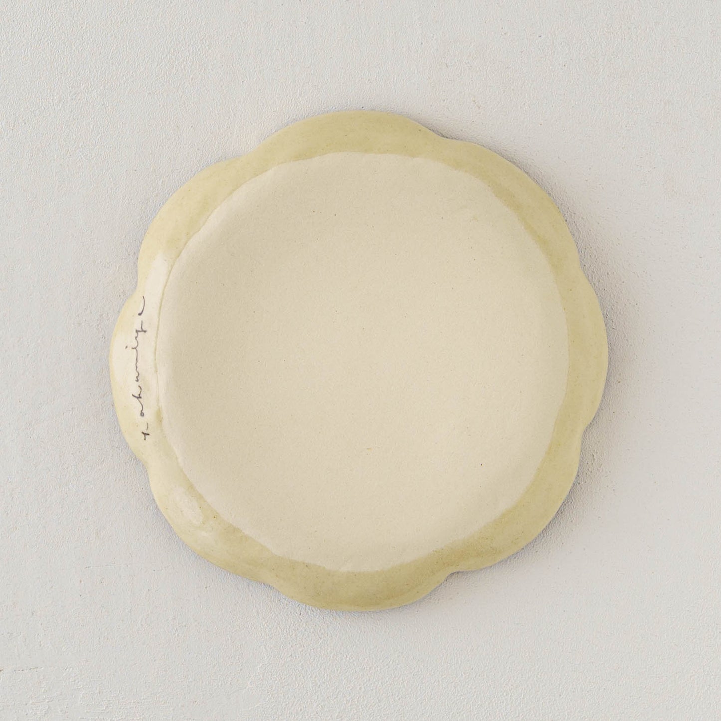 Whistle-blowing Girl Plate | Hahamiya