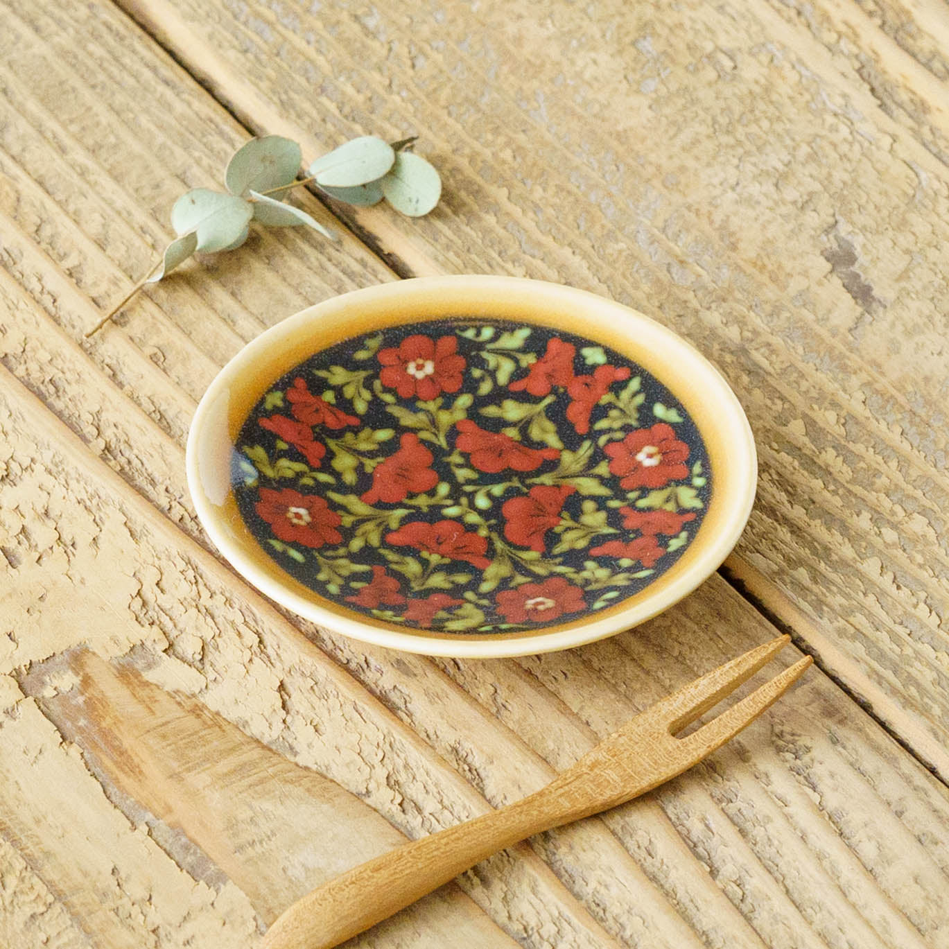 豆皿　赤花　スリップウェア｜荒井彩乃