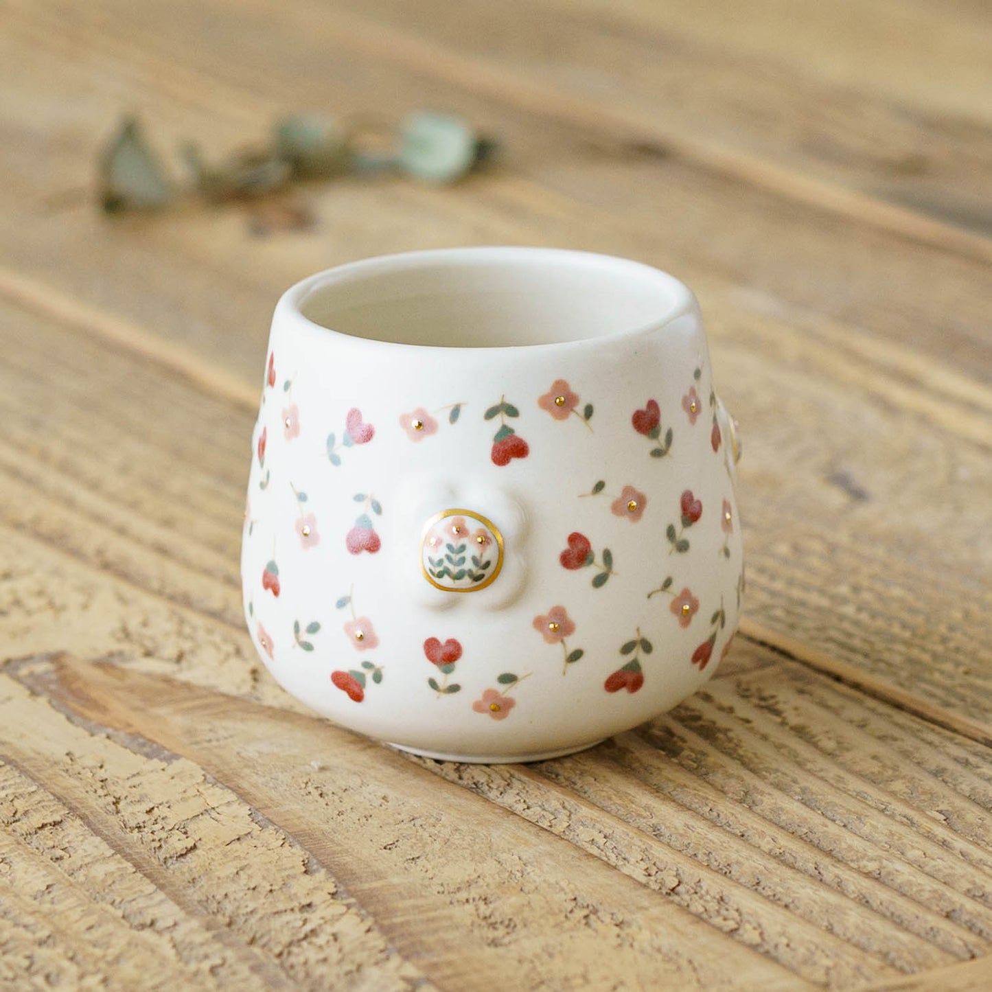 金彩レリーフカップ　ピンク x 赤｜荒井彩乃