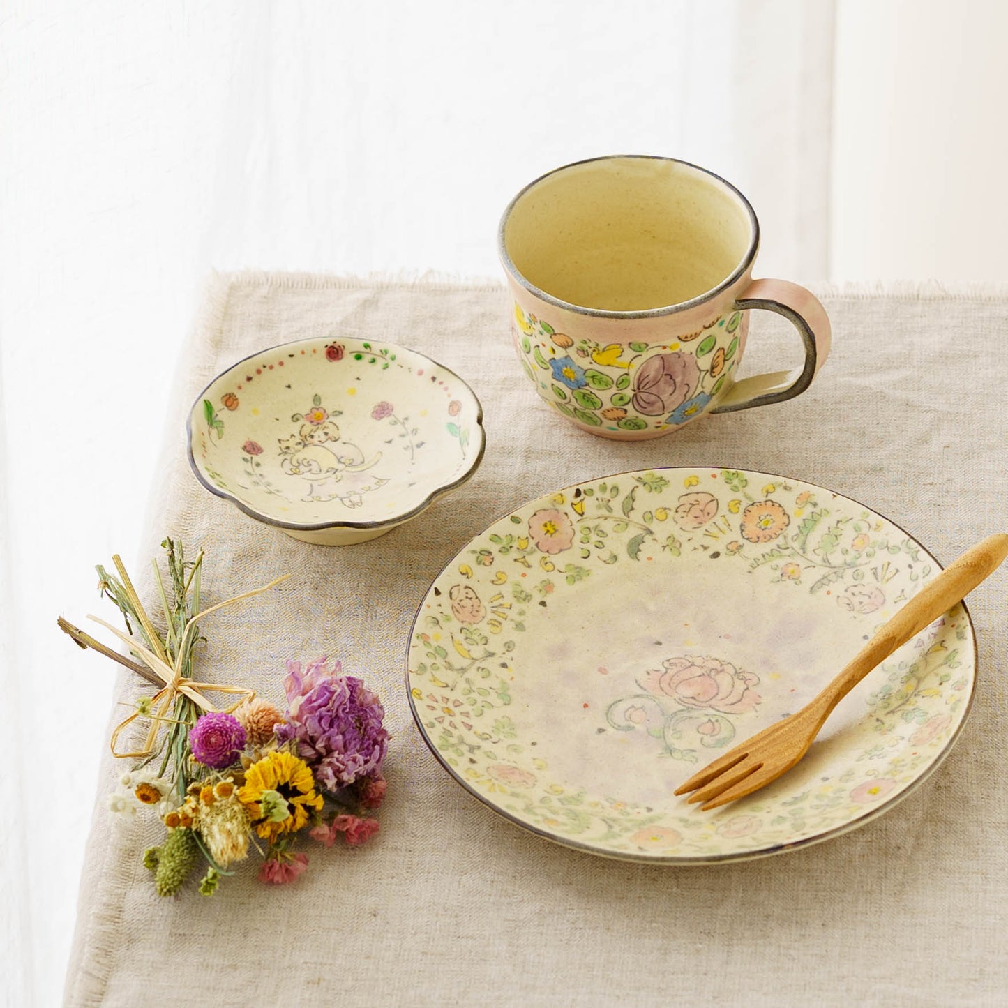 Lotus Sarasa Plate | Hahamiya