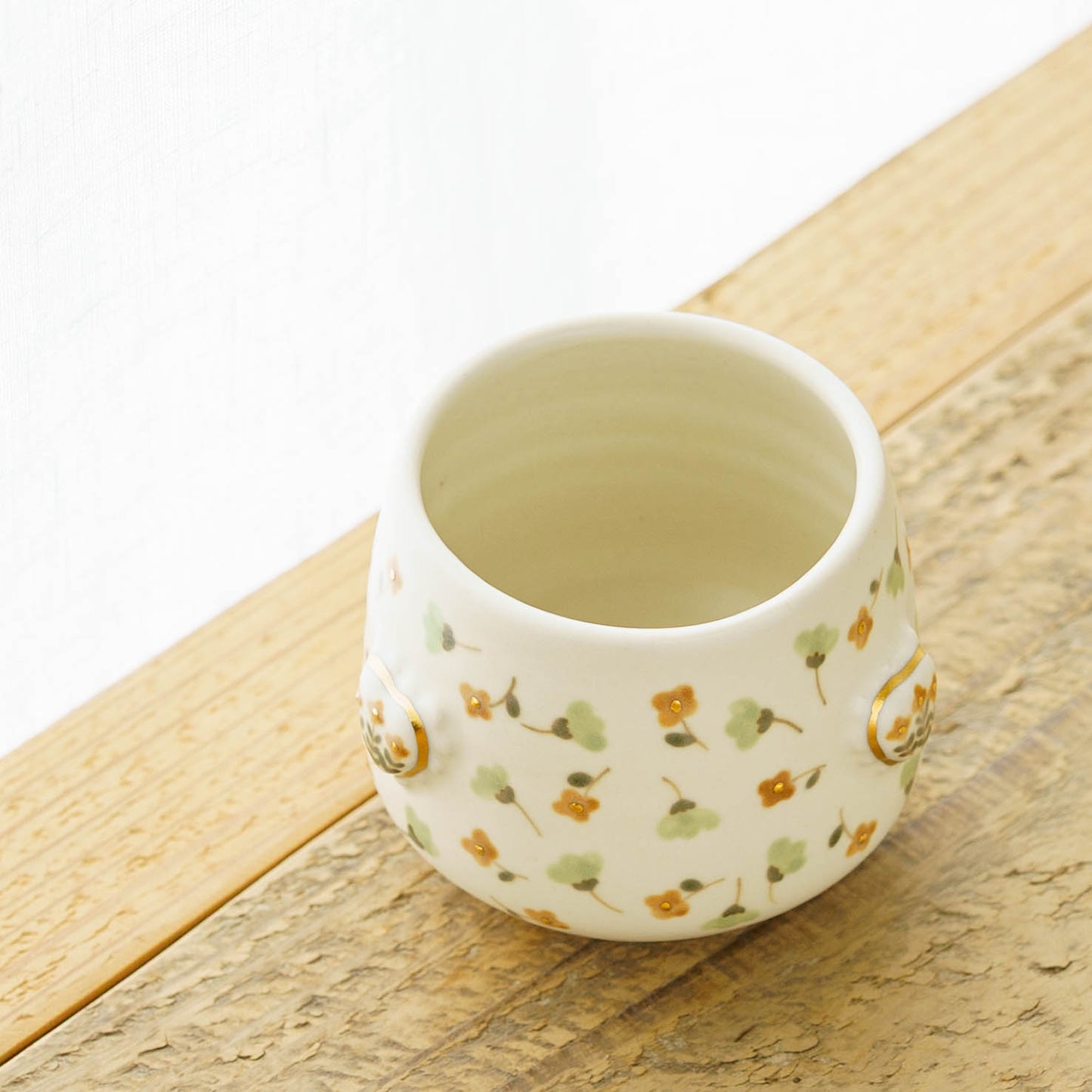 金彩レリーフカップ　オレンジ x 薄緑｜荒井彩乃