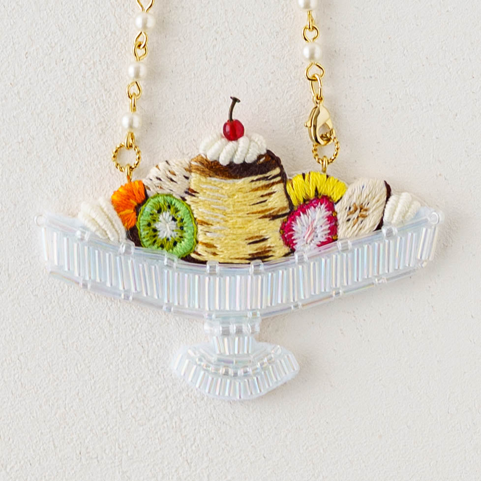 刺繍バッグチャーム　プリンアラモード｜あおのいえ