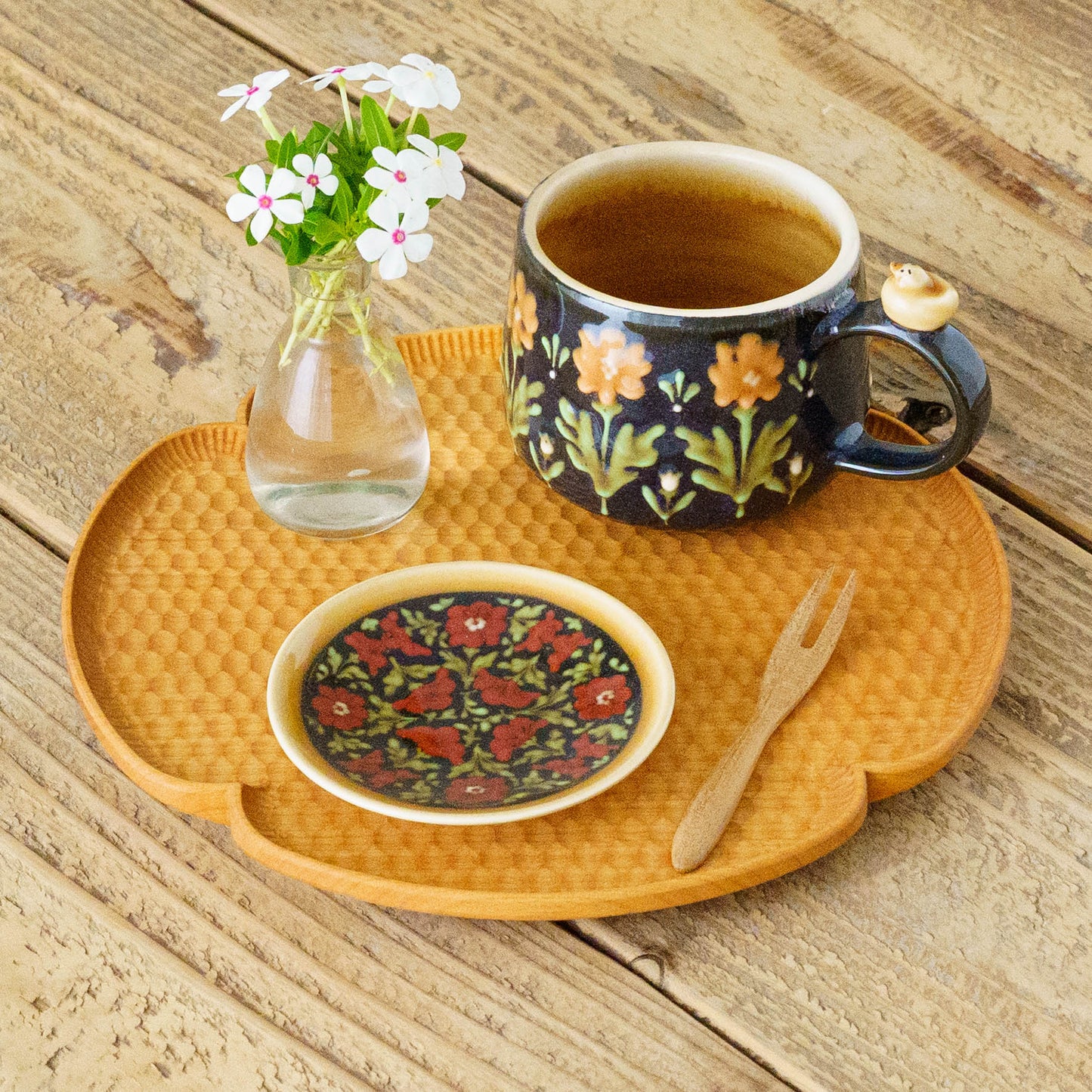 豆皿　赤花　スリップウェア｜荒井彩乃