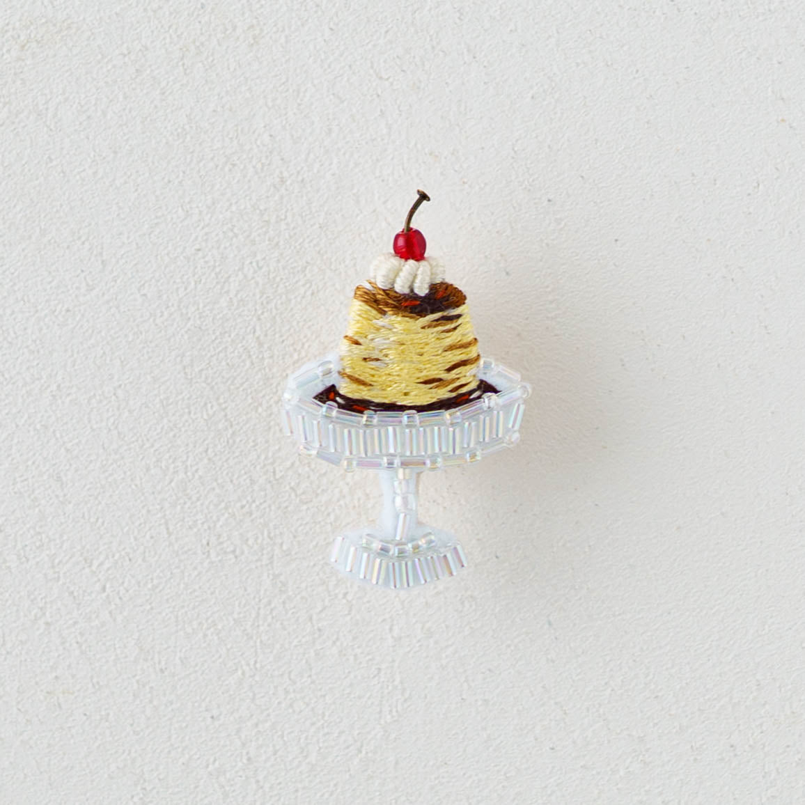 刺繍ピンブローチ　レトロプリン｜あおのいえ