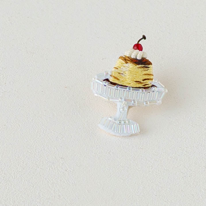 刺繍ピンブローチ　レトロプリン｜あおのいえ