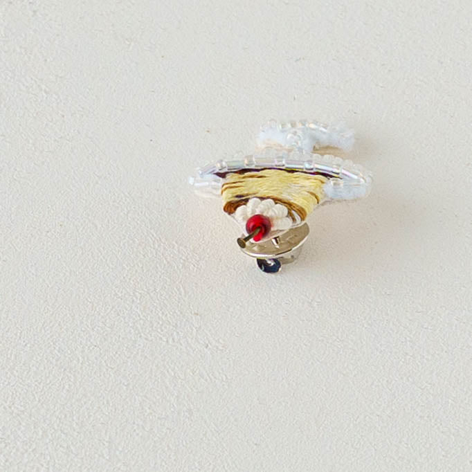 刺繍ピンブローチ　レトロプリン｜あおのいえ