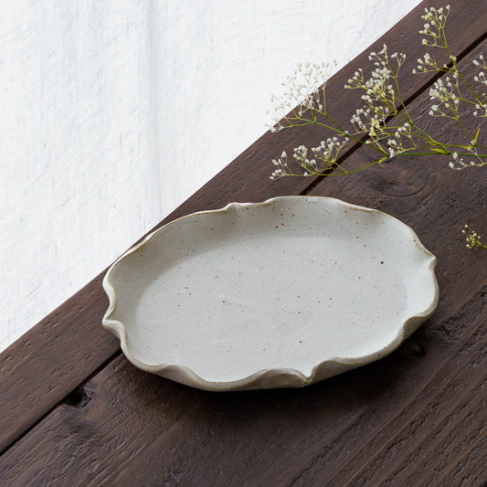 Oval plate  | sakuya masuda