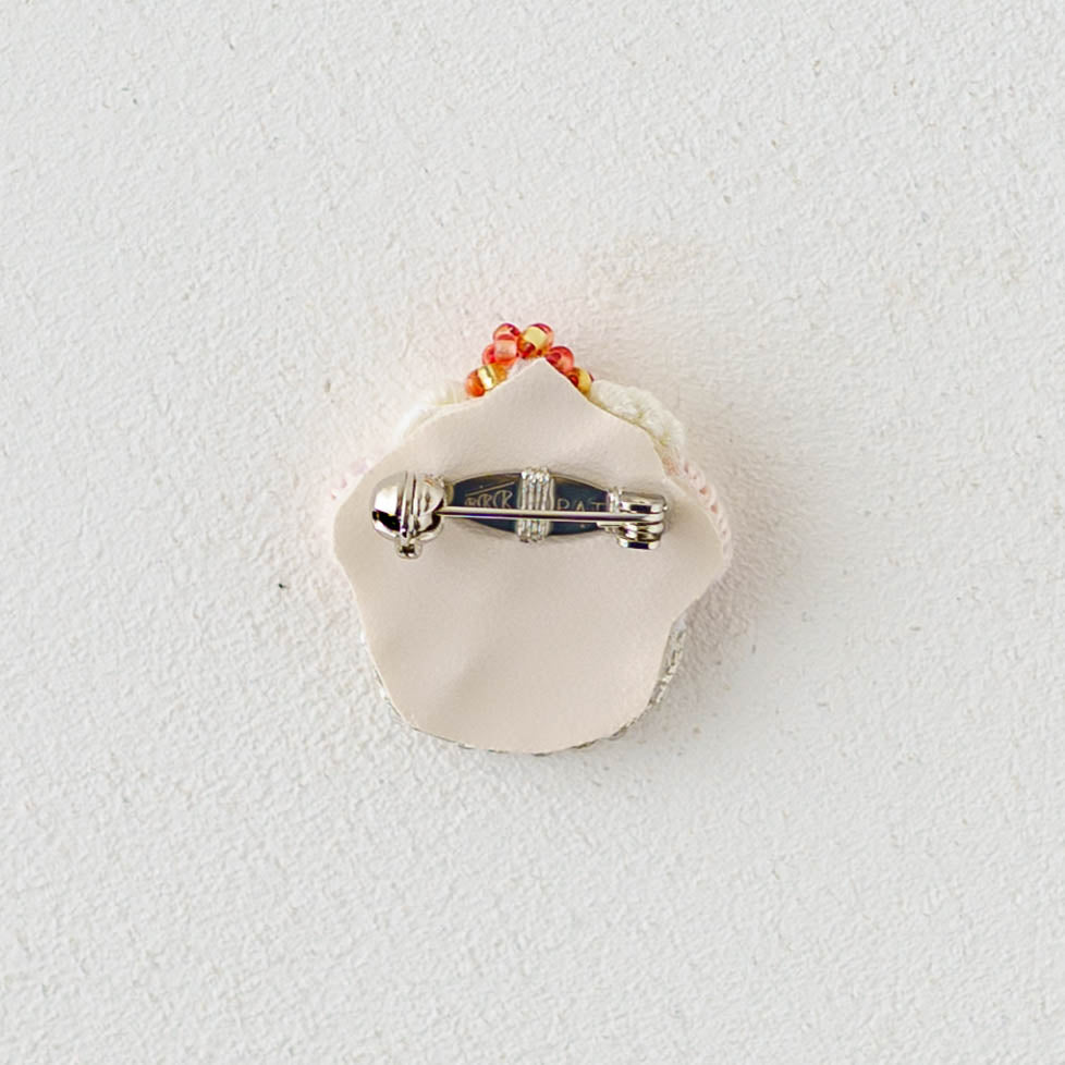 刺繍ブローチ　カラフルカップケーキ｜あおのいえ