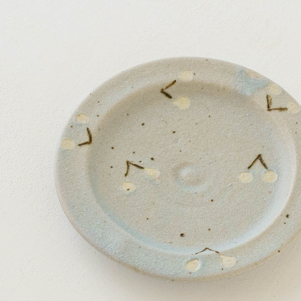 15cm rim plate cherry light blue (white) | Harada Haruko