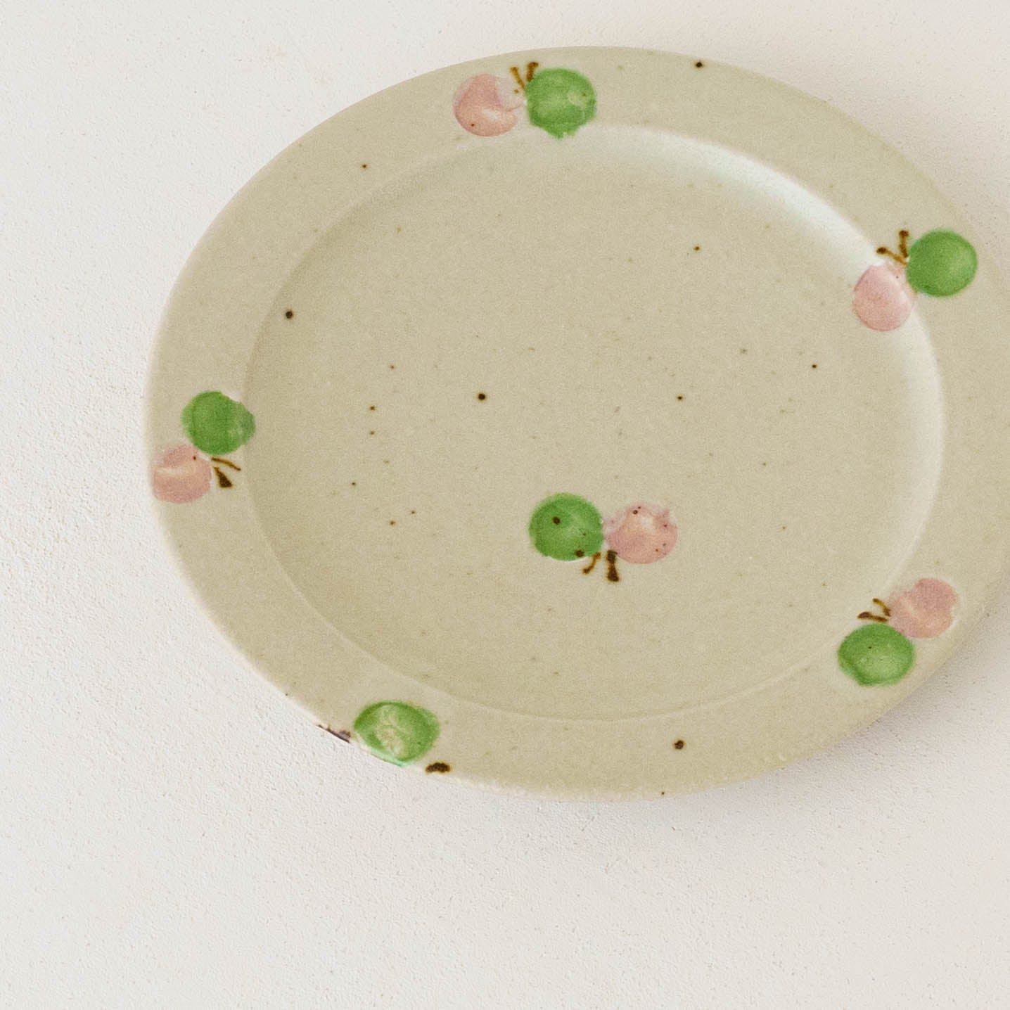 6寸リムプレート　ちょうちょ　オフホワイト｜原田晴子