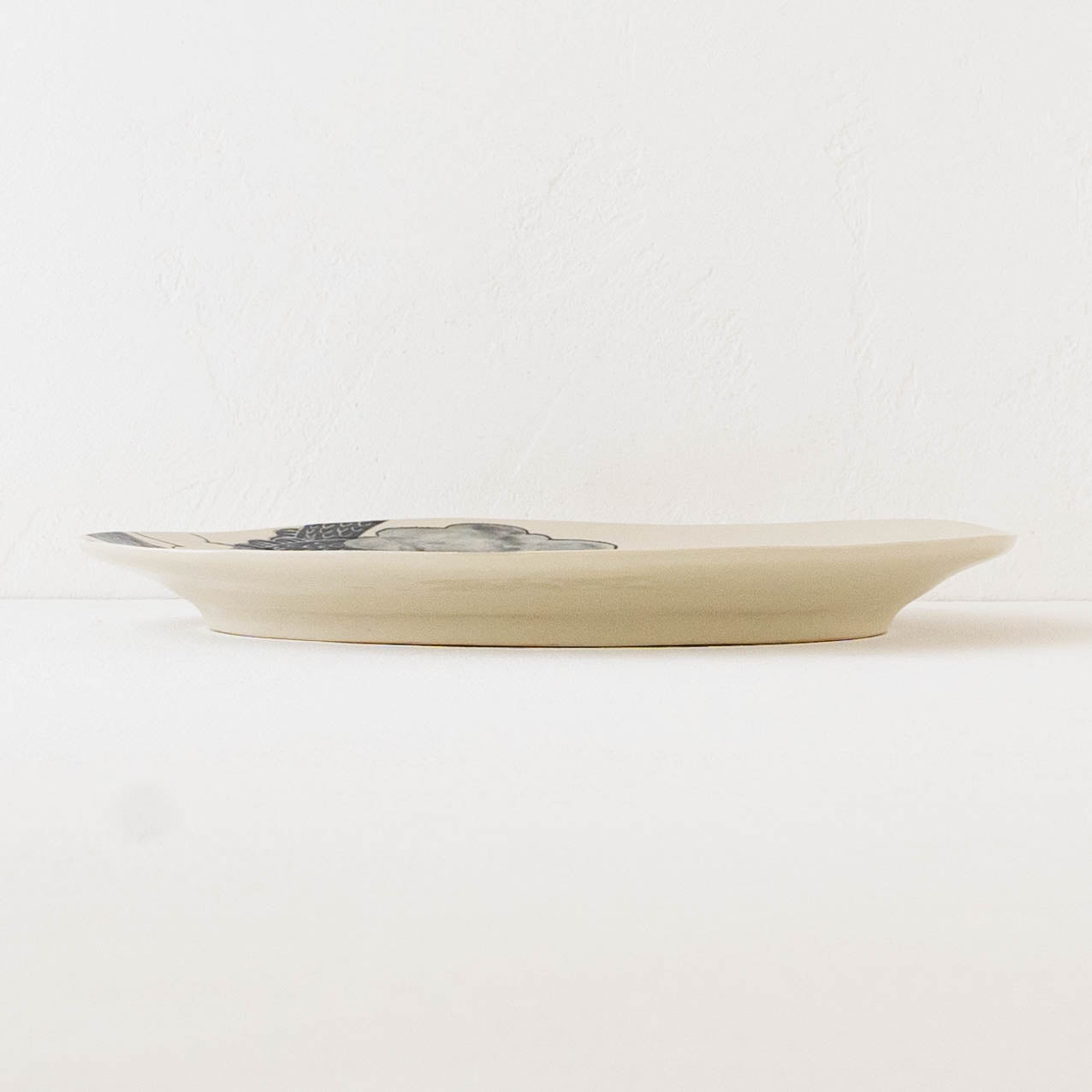 Premium oval plate Dragon Cloud B | Naoko Yoshimura