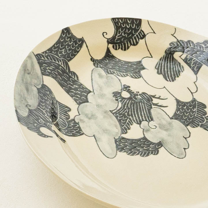 Premium oval plate Dragon Cloud B | Naoko Yoshimura