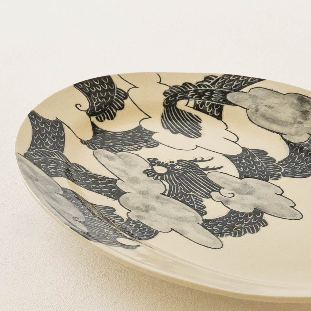 Premium oval plate Dragon Cloud B | Naoko Yoshimura