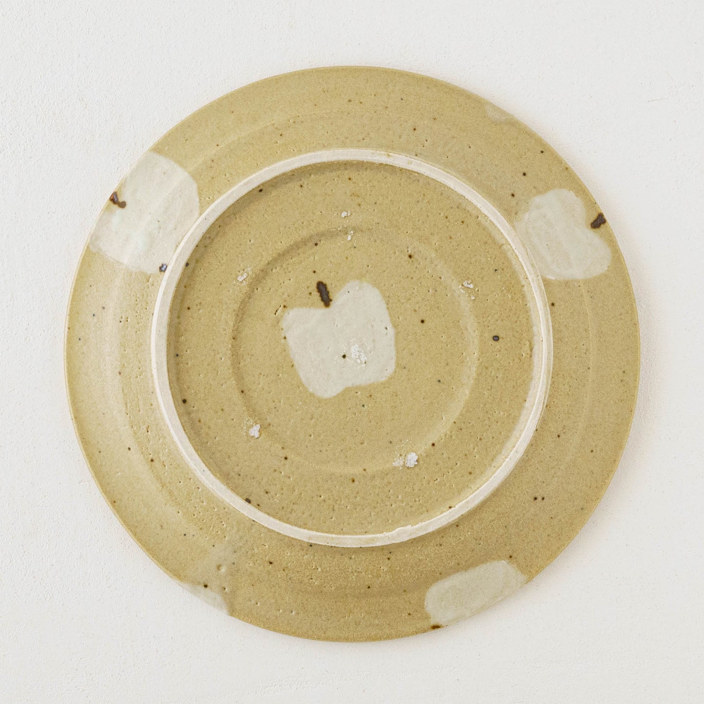 7寸リムプレート　りんご　ライトブラウン｜原田晴子