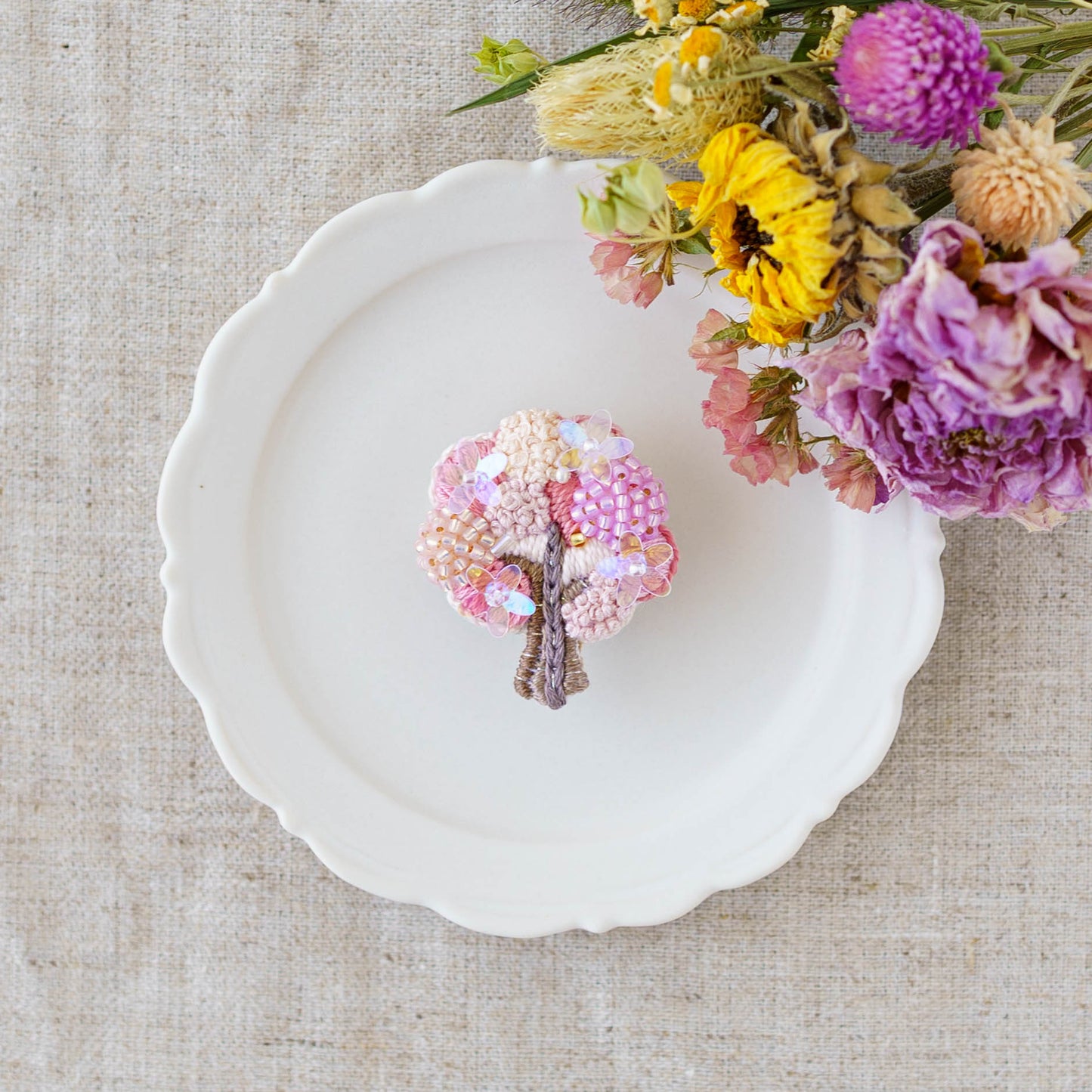 刺繍ブローチ　満開の桜｜あおのいえ