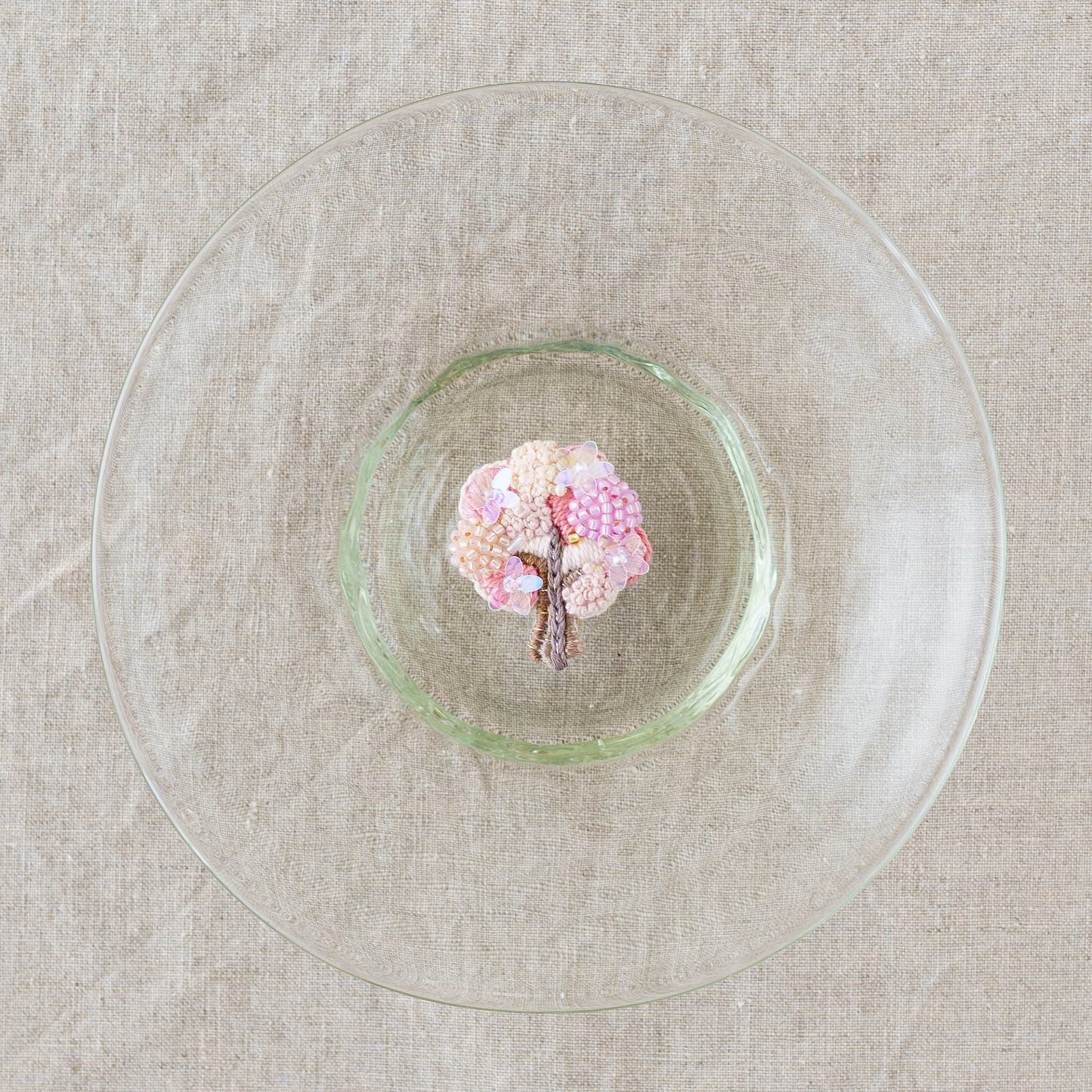 刺繍ブローチ　満開の桜｜あおのいえ