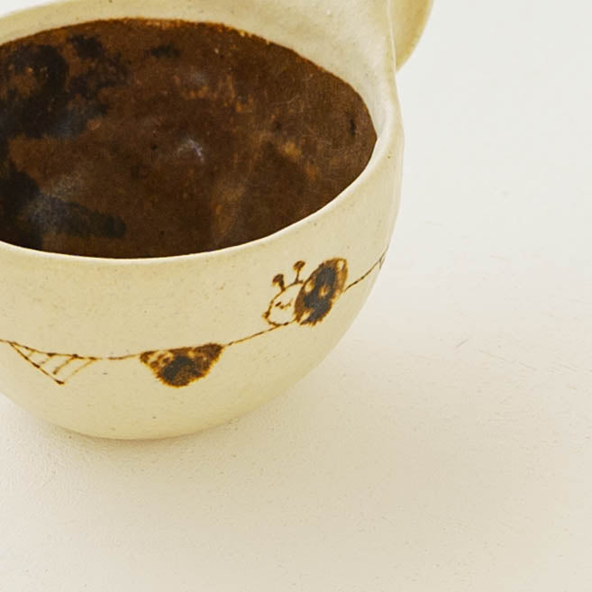 陶芸家 丸伴工場 マグ 小 てんとう虫｜作家もののうつわ通販 四季折折