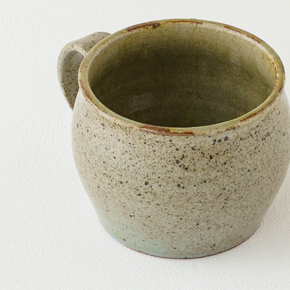 陶芸作家 加藤美紀子 這い熊マグ｜作家もののうつわ通販 四季折折