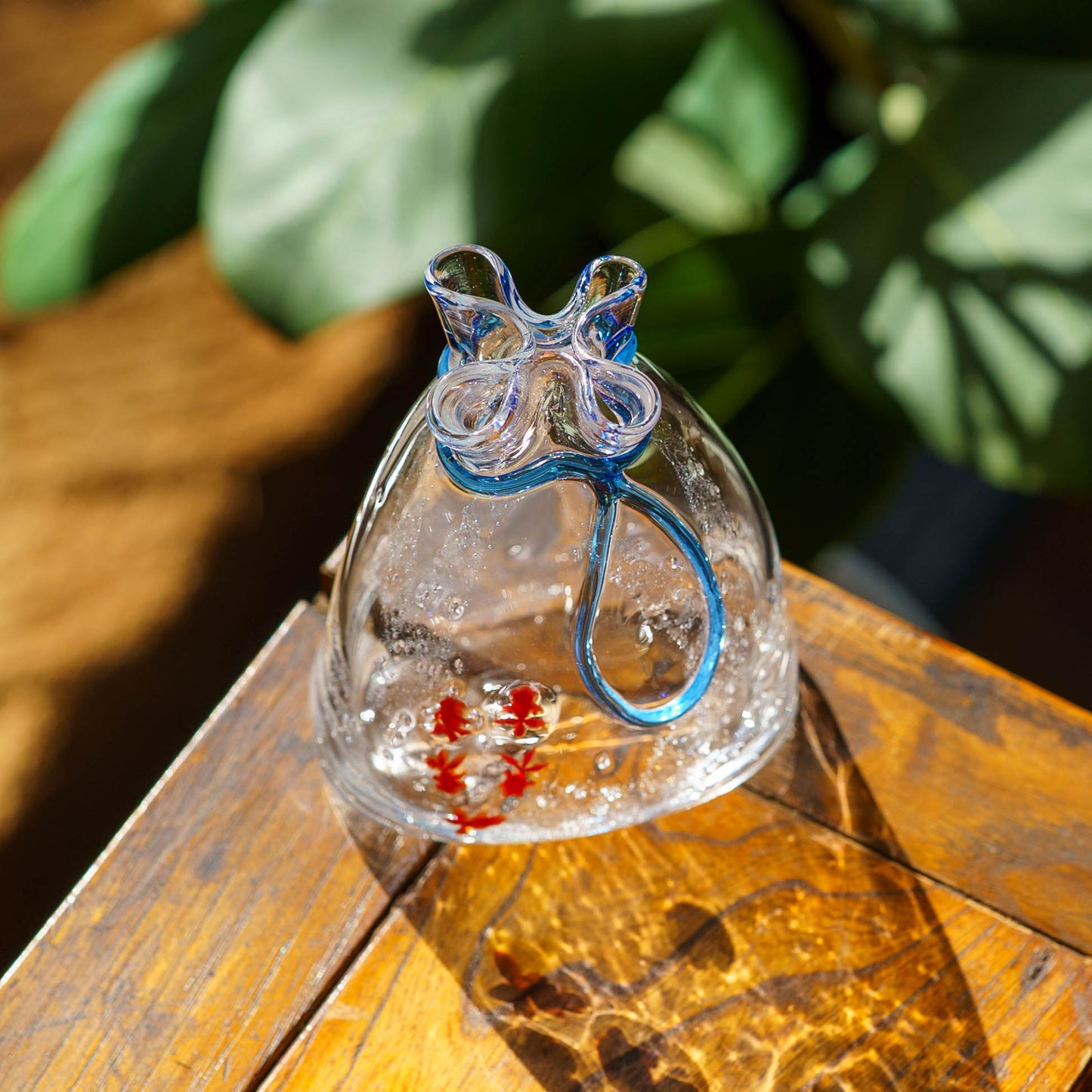 金魚巾着一輪挿し　大　青｜極楽寺がらす工房