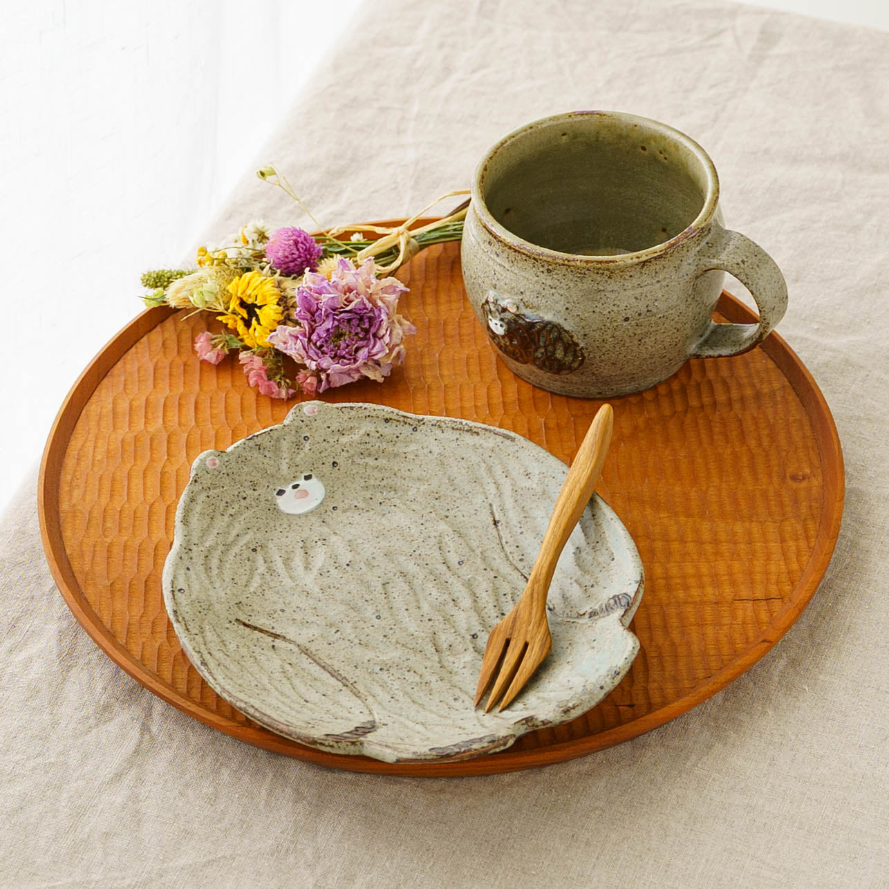 加藤美紀子　器　プレート　ボウル　くま 陶芸作家 加藤美紀子 クマ型皿｜鎌倉山 作家もののうつわ通販 四季折折