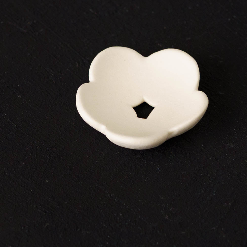 花箸置き　芙蓉　ホワイト｜辻本路