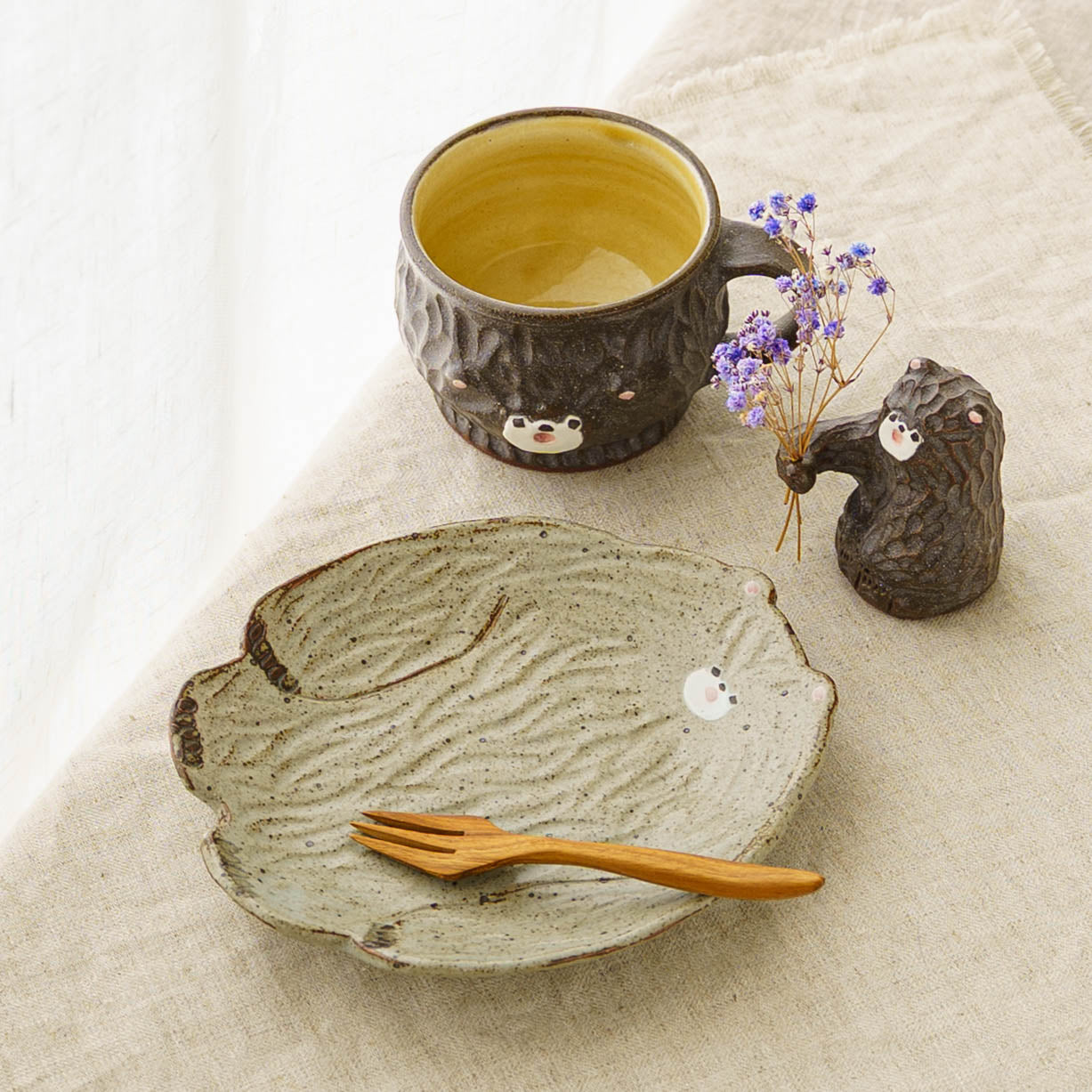 陶芸作家 加藤美紀子 クマ型皿｜鎌倉山 作家もののうつわ通販 四季折折