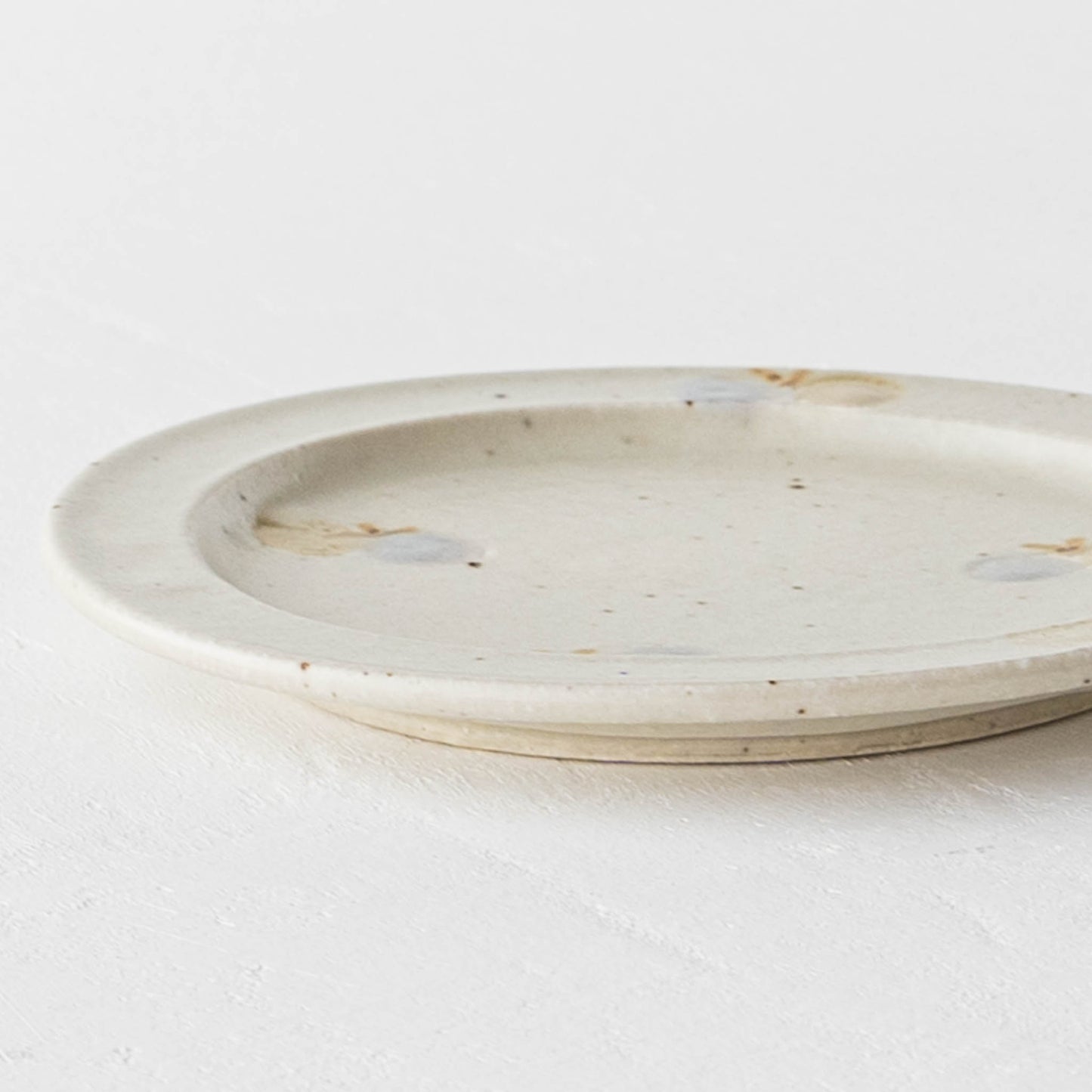 15cm rim plate butterfly A off white | Haruko Harada