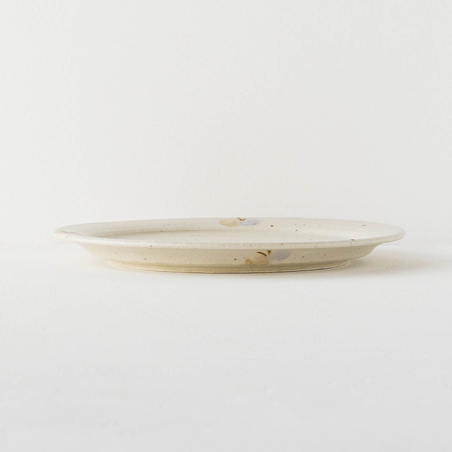 21cm rim plate butterfly off white x light brown | Haruko Harada