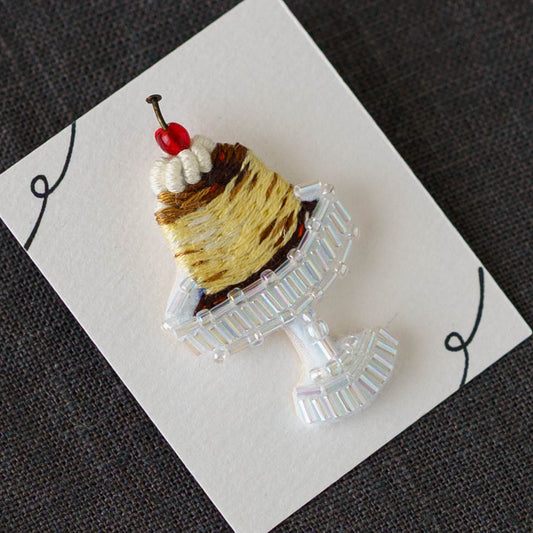 刺繍ピンブローチ　レトロプリン｜あおのいえ