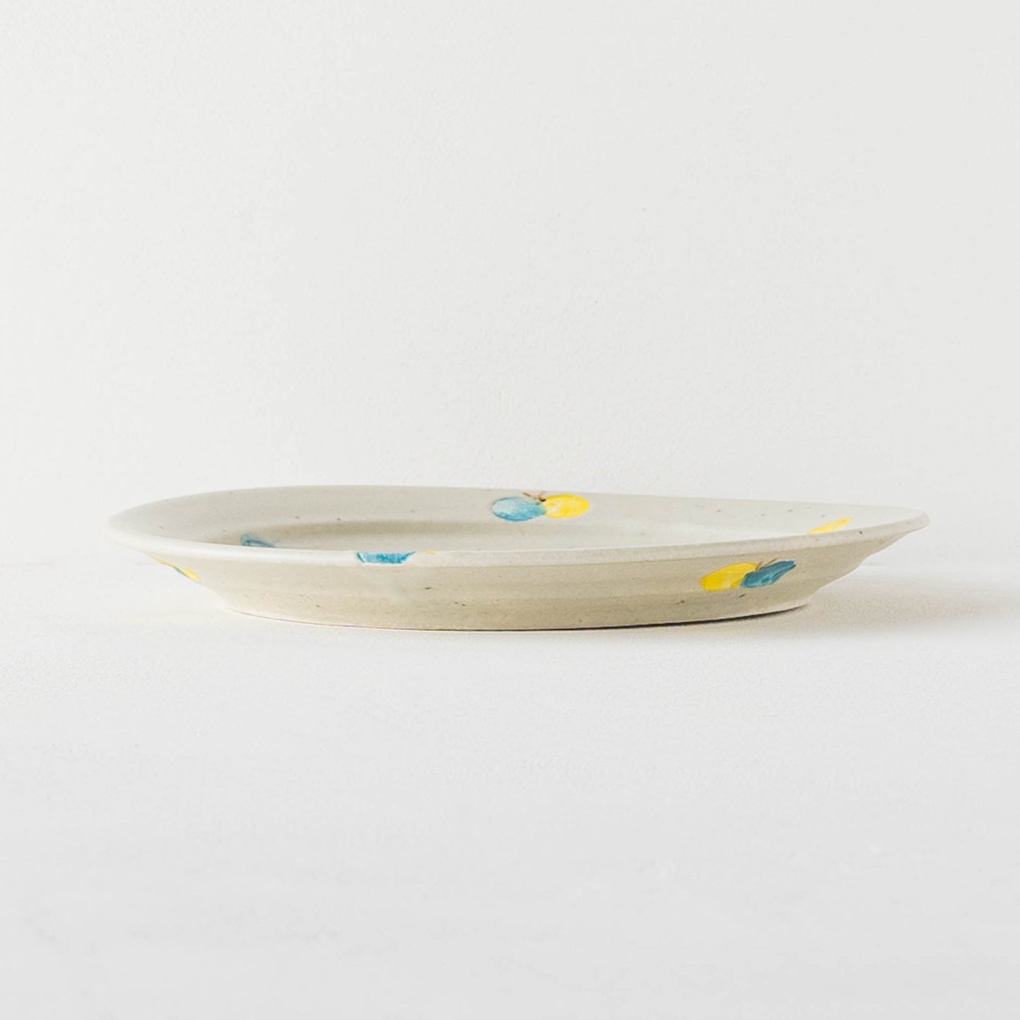 21cm rim plate butterfly off white x yellow x pastel blue | Haruko Harada